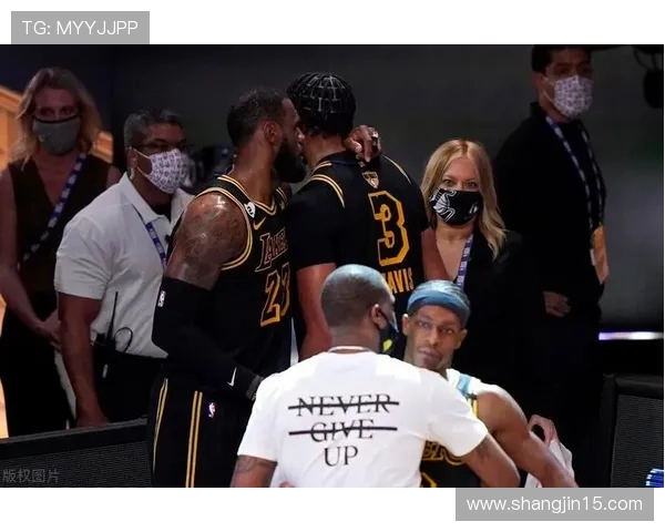 NBA总决赛巅峰对决:湖人VS热火视频直播全程精彩呈现 NBA总决赛巅峰对决:湖人VS热火视频直播全程精彩呈现